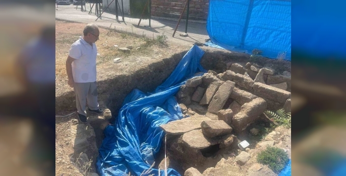 Tarihi mezarlar otopark oldu: Osmangazi'de şok eden ihmal!