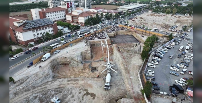 Tarsus'a Kültür, Sanat ve Sosyal Yaşam Merkezi Geliyor: Temel Atıldı