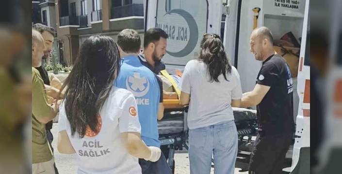 Temizlik görevi kabusa döndü: Korkuluklar kırıldı, pencere silen adam yere çakıldı!
