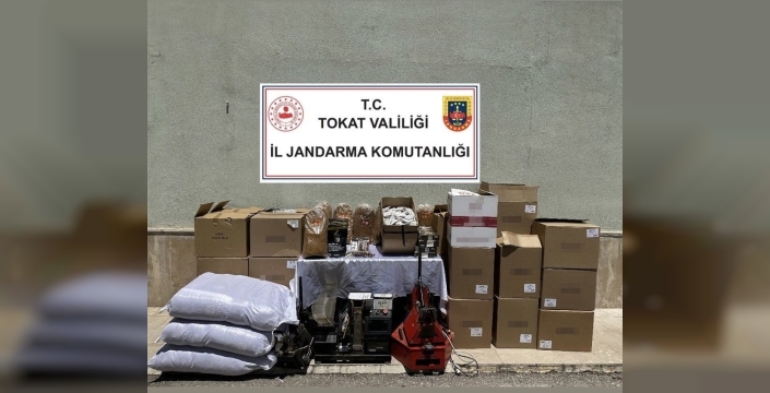 Tokat’ta nefes kesen operasyon: 4 kişi kaçak tütünle yakalandı