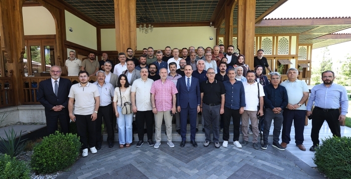 Uğur İbrahim Altay Dünya Belediyeler Birliği Başkanı Oldu: 