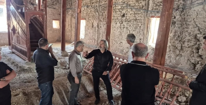 Vakıflar camilerin 500 yıl daha ayakta kalması için çalışıyor