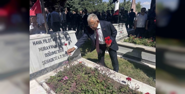 Vali Çiçek: Şehitlerimizin haklarını helal etmemesi halinde aldığımız nefes haram olur