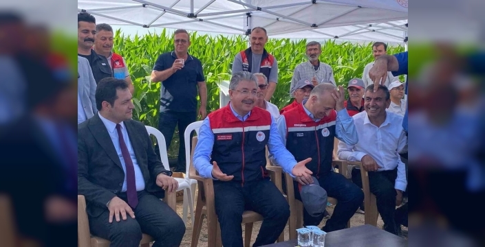 Vali çiftçilik yapıyor: 'Valiniz ne güzel çiftçilik yapıyor