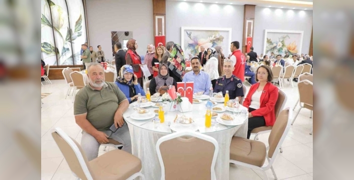 Vali Işın'dan şehit aileleri ve gazilere yürek ısıtan buluşma: 'Sizler bizlere emanetsiniz