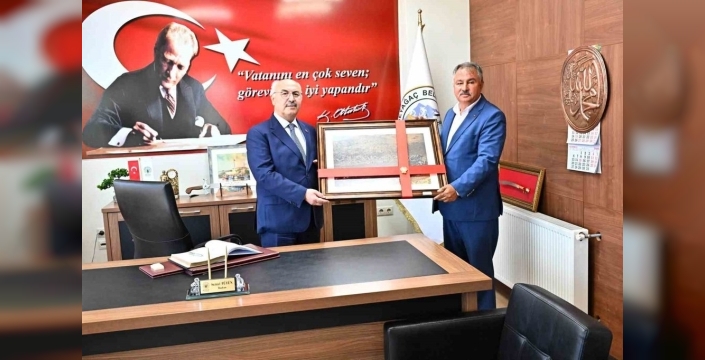 Vali Köşger'den Beyağaç'a çıkarma: Şehitler anıldı, projeler masaya yatırıldı