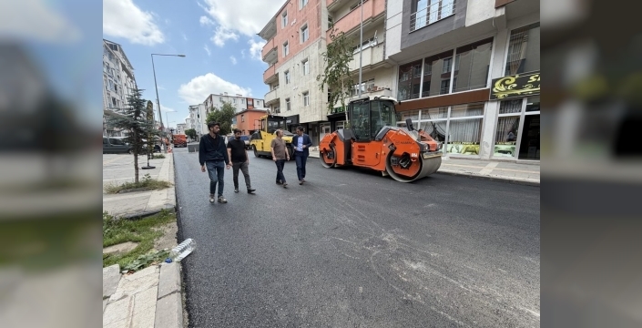 Vali Polat, Kars'ın kalbindeki yol çalışmalarını mercek altına aldı: Güvenlik ve konfor için düğmeye basıldı