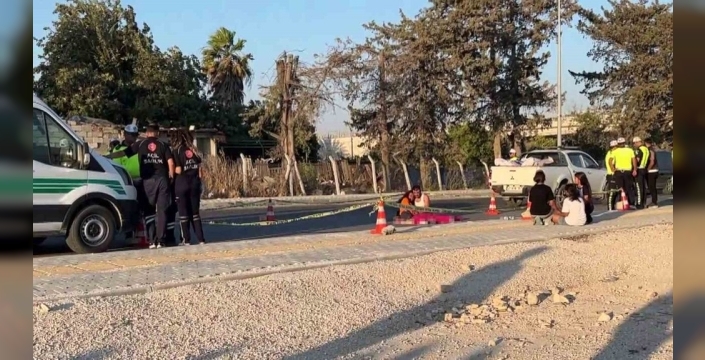 Yola kaçan topunu almak isteyen çocuk, pikabın çarpması sonucu hayatını kaybetti