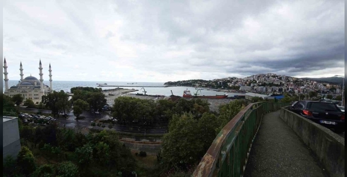 Zonguldak'ta sıcaklık düşüşü, denize giriş yasaklandı
